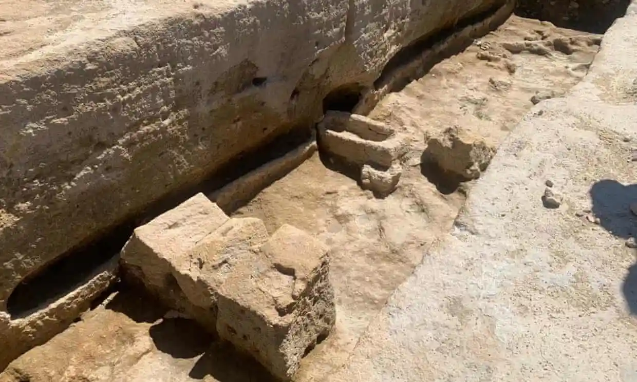 Workers in Spain Discover Ancient Phoenician Necropolis During Water SupplyUpgrade