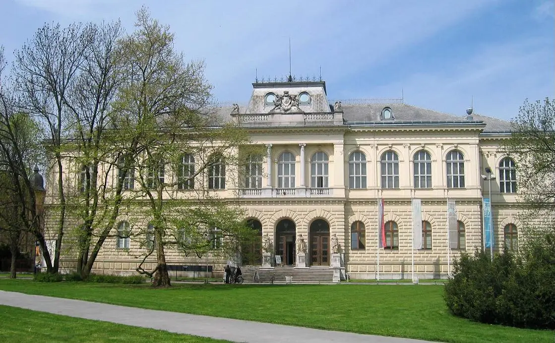 Director of Slovenia’s National Museum Resigns as Police Investigate CanceledExhibition